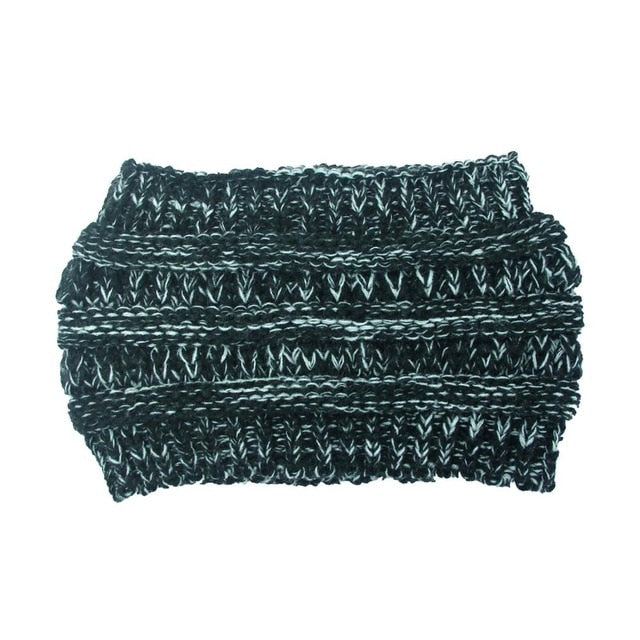 Women's Crochet Beanie black and white One Size