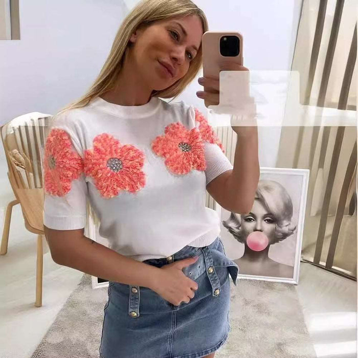 contrasting flower sweet pink round neck short-sleeved sweater