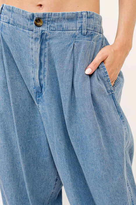 And The Why Elastic Back Pleated Baggy Jeans